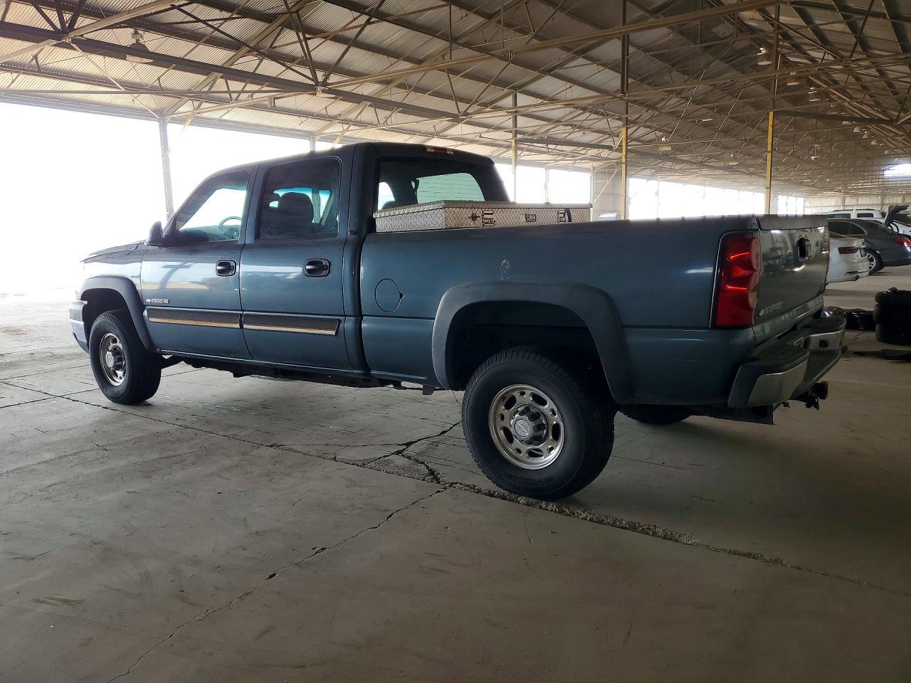 2006 Chevrolet Silverado C2500 Heavy Duty - Фото 2