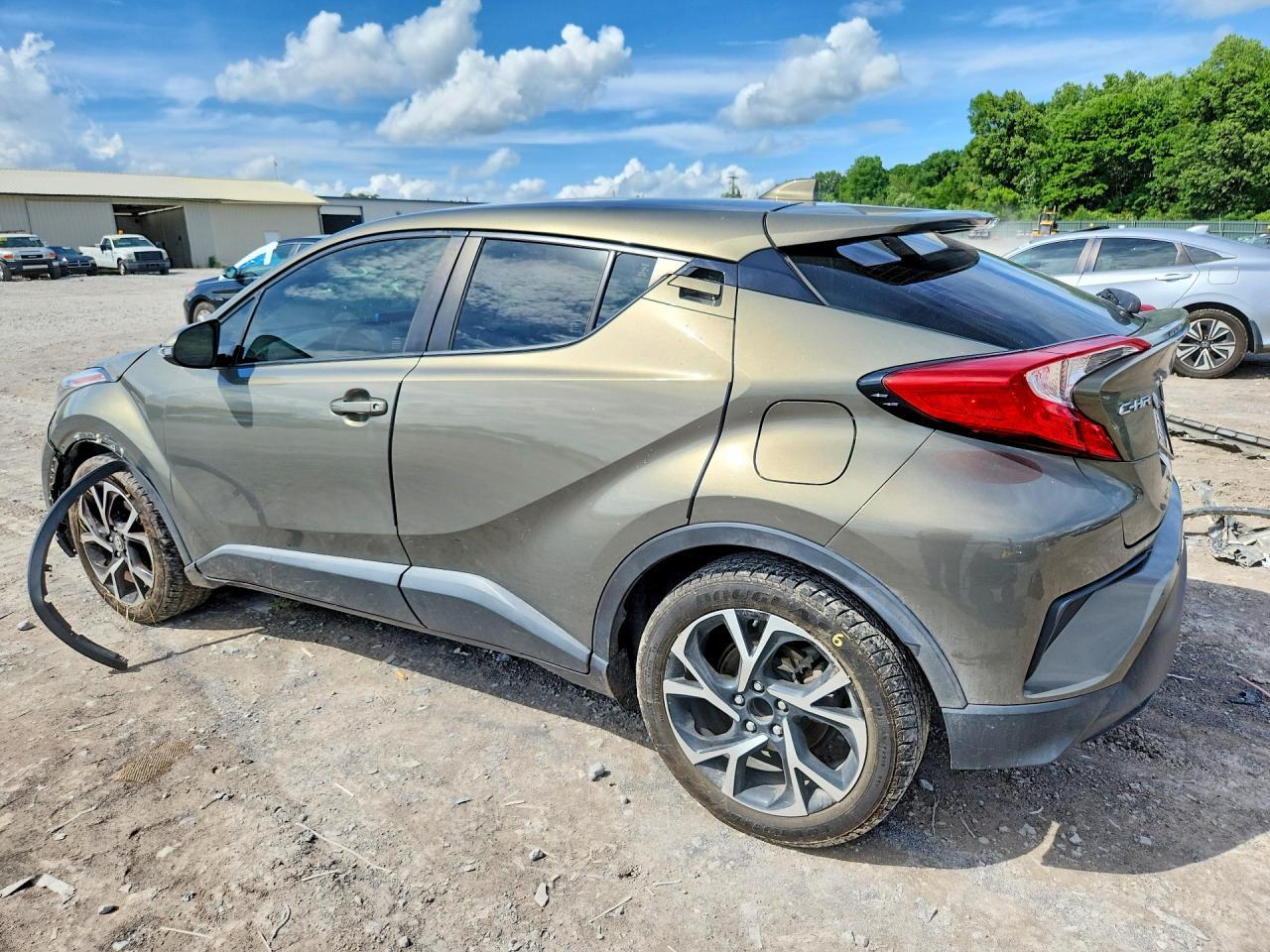 2021 Toyota C-Hr Xle - Фото 2