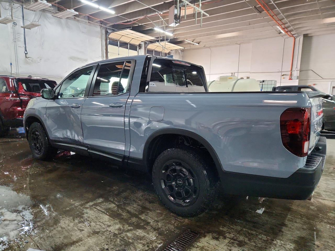 2025 Honda Ridgeline Trail Sport - Image 2