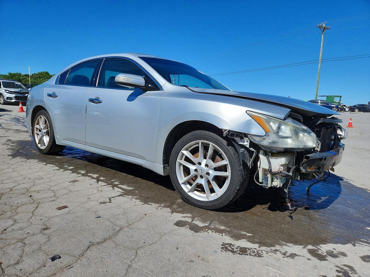 2010 Nissan Maxima 3.5 S - Image 4