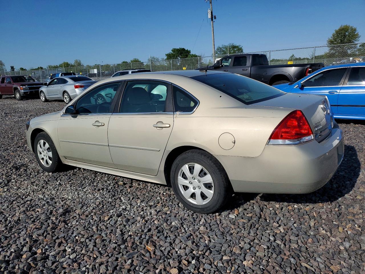 2010 Chevrolet Impala Ls - Image 2