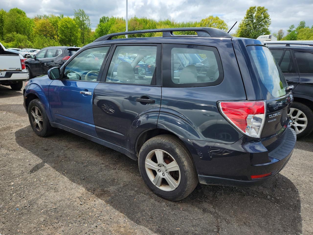 2013 Subaru Forester 2.5X - Фото 2