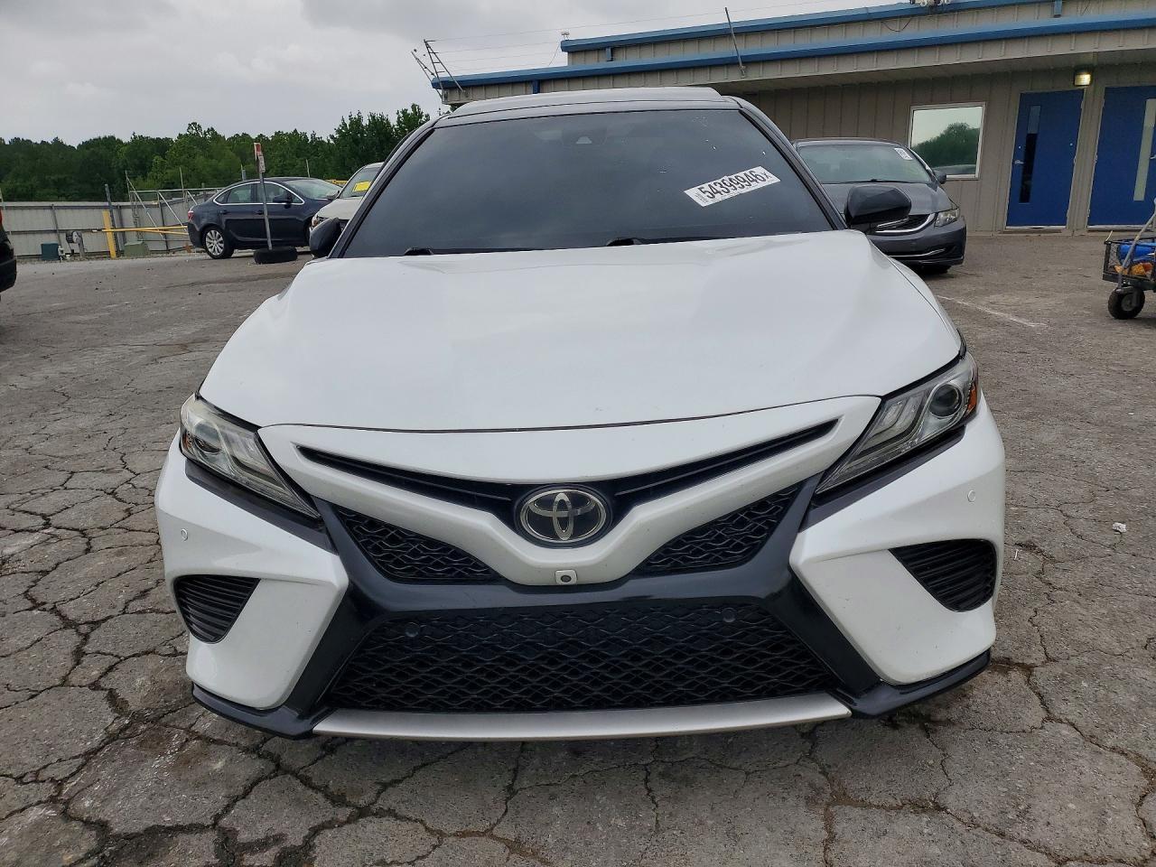 2019 Toyota Camry Xse - Image 5