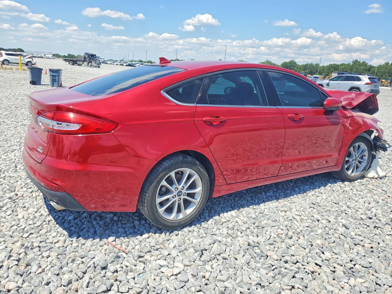 2020 Ford Fusion Se - Image 3
