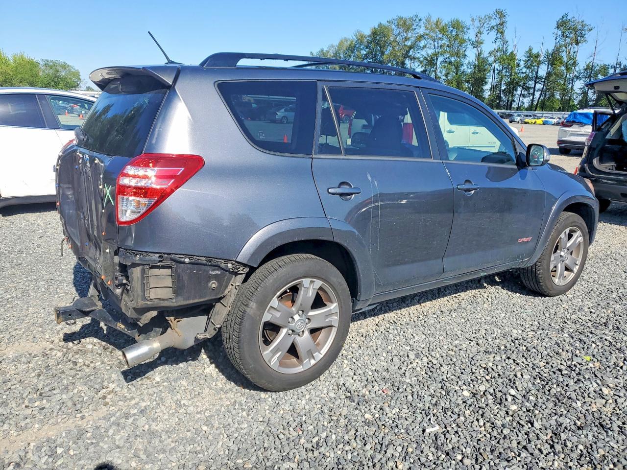 2009 Toyota Rav4 Sport - Image 3