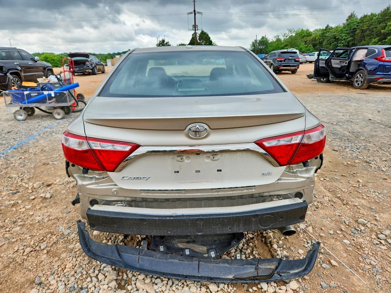 2015 Toyota Camry Se - Image 6
