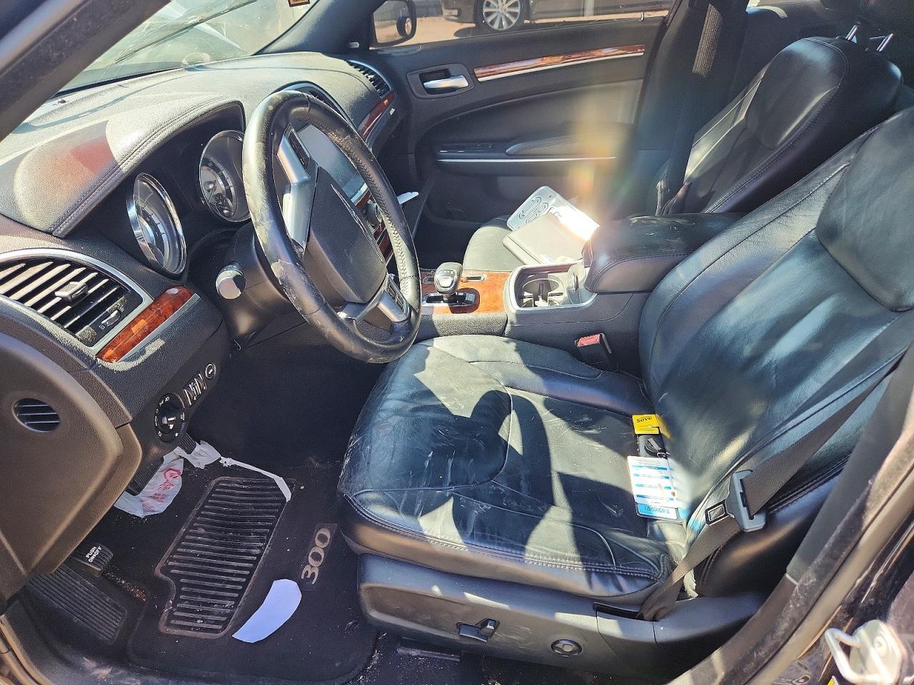 2012 Chrysler 300 Limited - Фото 7