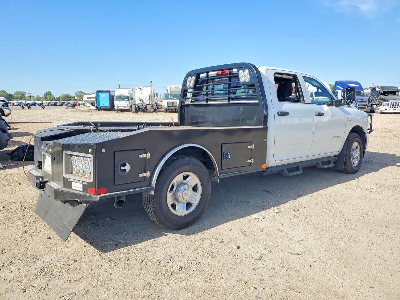 2022 Ram 2500 Trade - Flat Bed Truck - Фото 3
