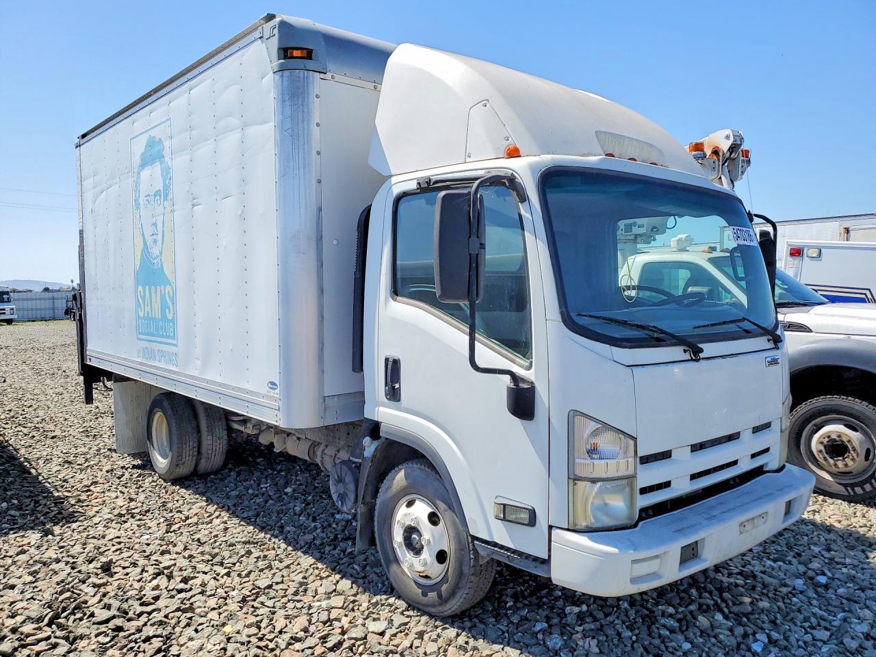 2009 Isuzu Npr Delivery Truck - Image 4