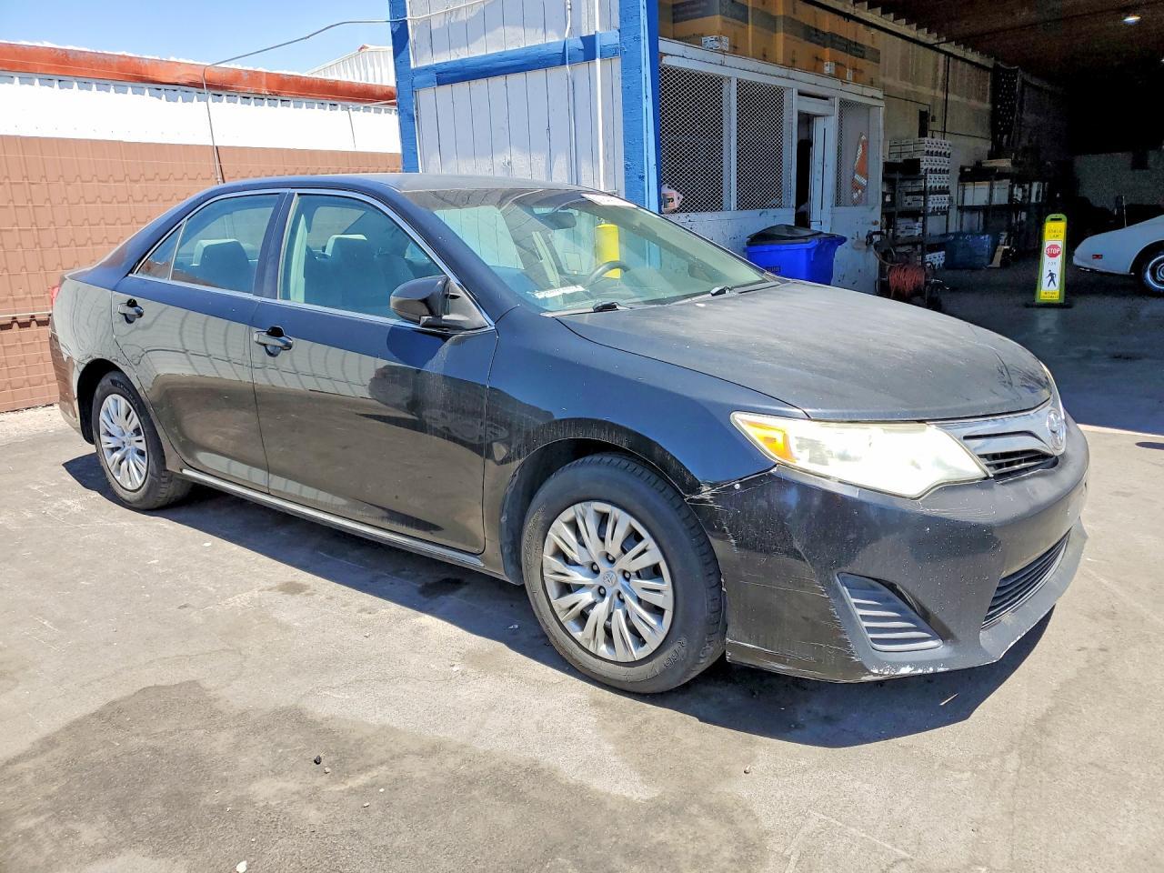 2012 Toyota Camry - Фото 4