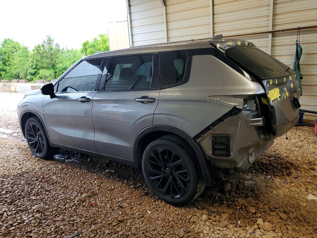 2023 Mitsubishi Outlander Se - Фото 2