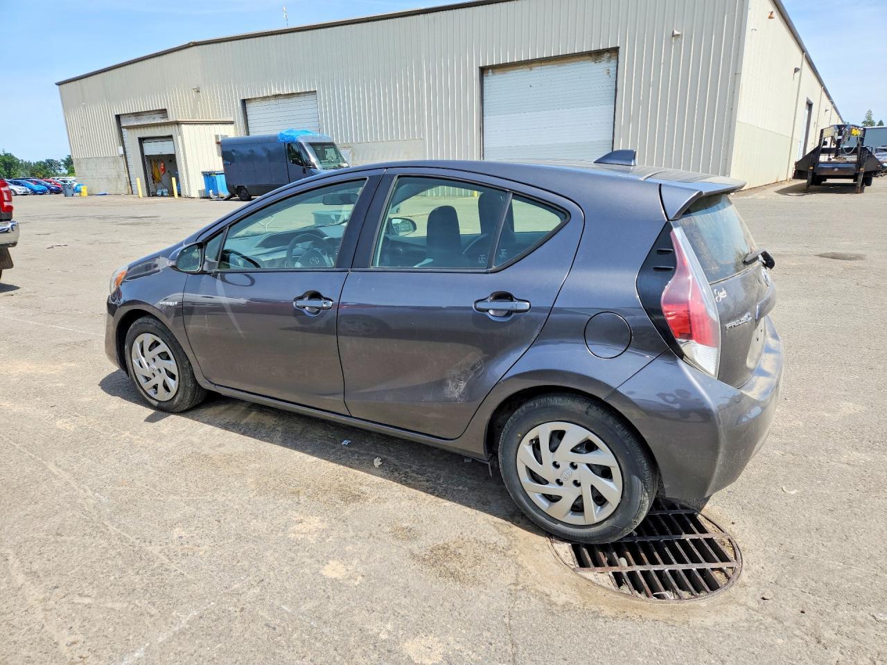 2015 Toyota Prius C - Image 2
