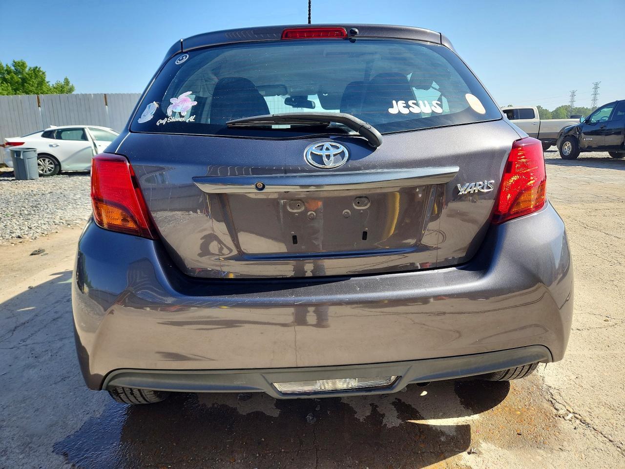 2017 Toyota Yaris 5-Door L Fleet - Image 6