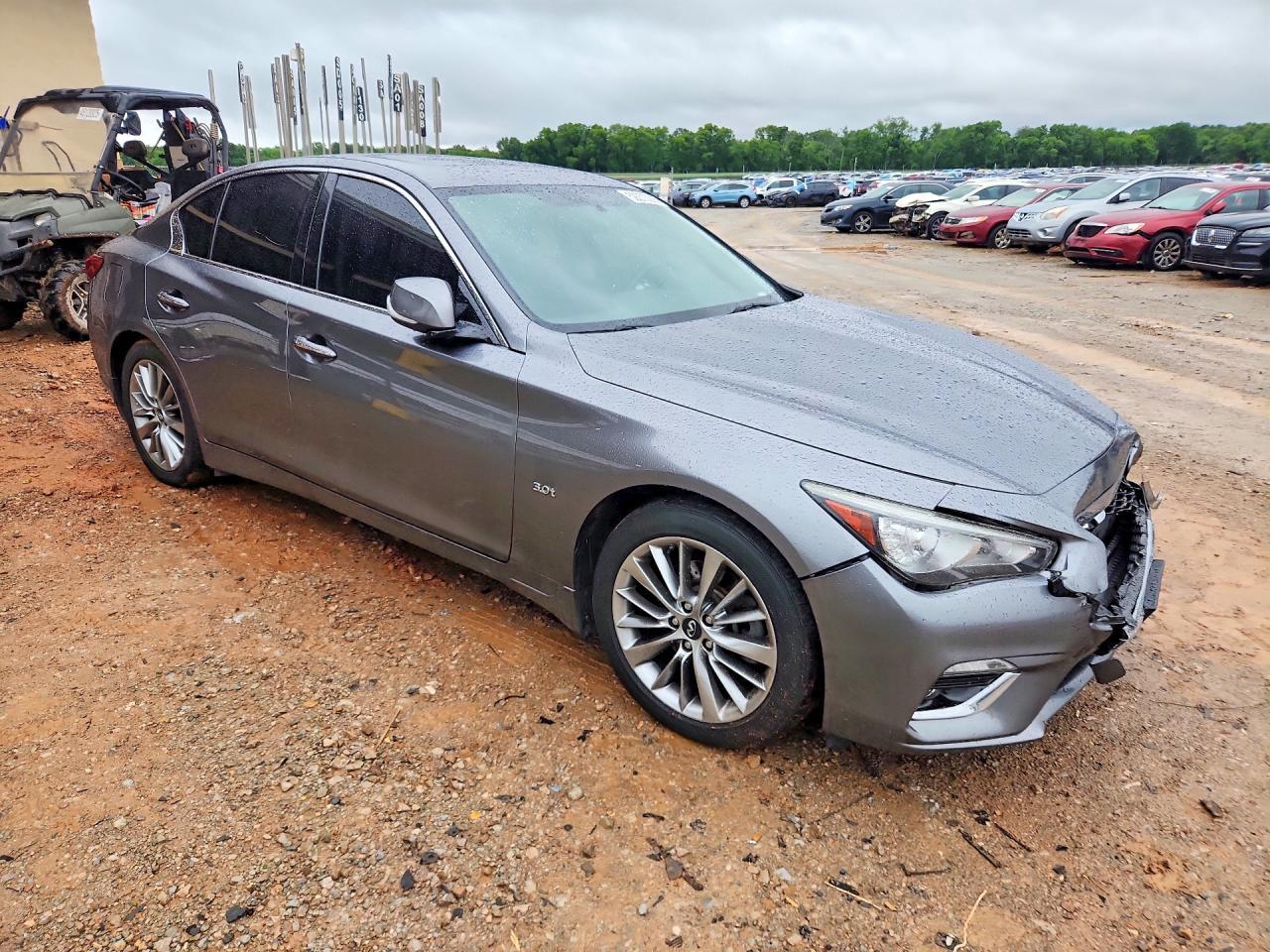 2018 Infiniti Q50 3.0T Luxe - Фото 4