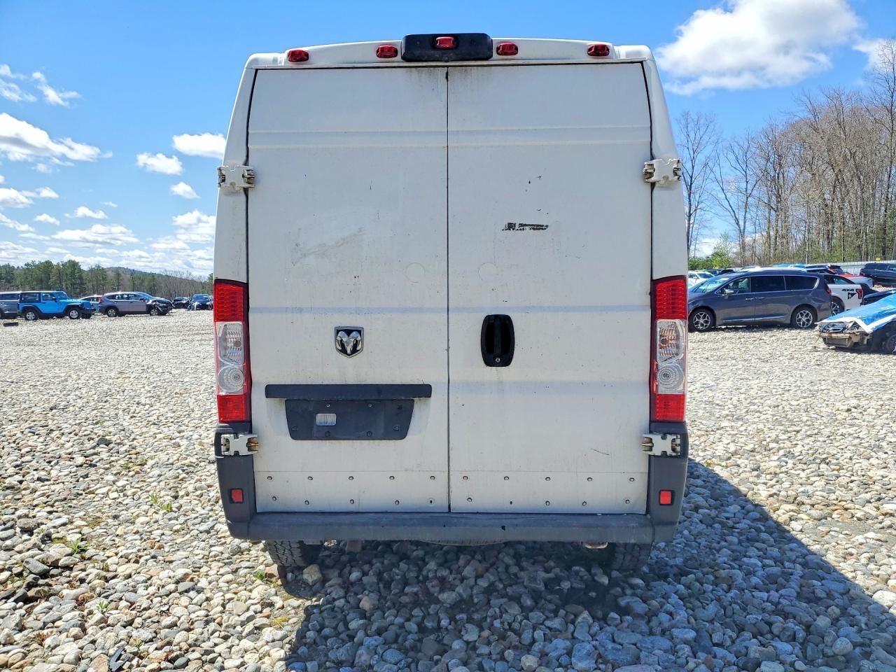 2019 Ram Promaster 1500 Delivery Van - Фото 6