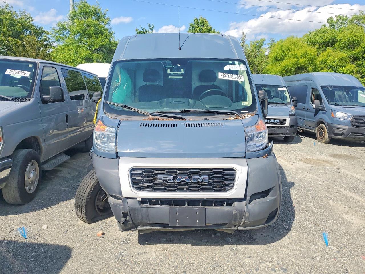 2020 Ram Promaster 3500 Delivery Van - Фото 5