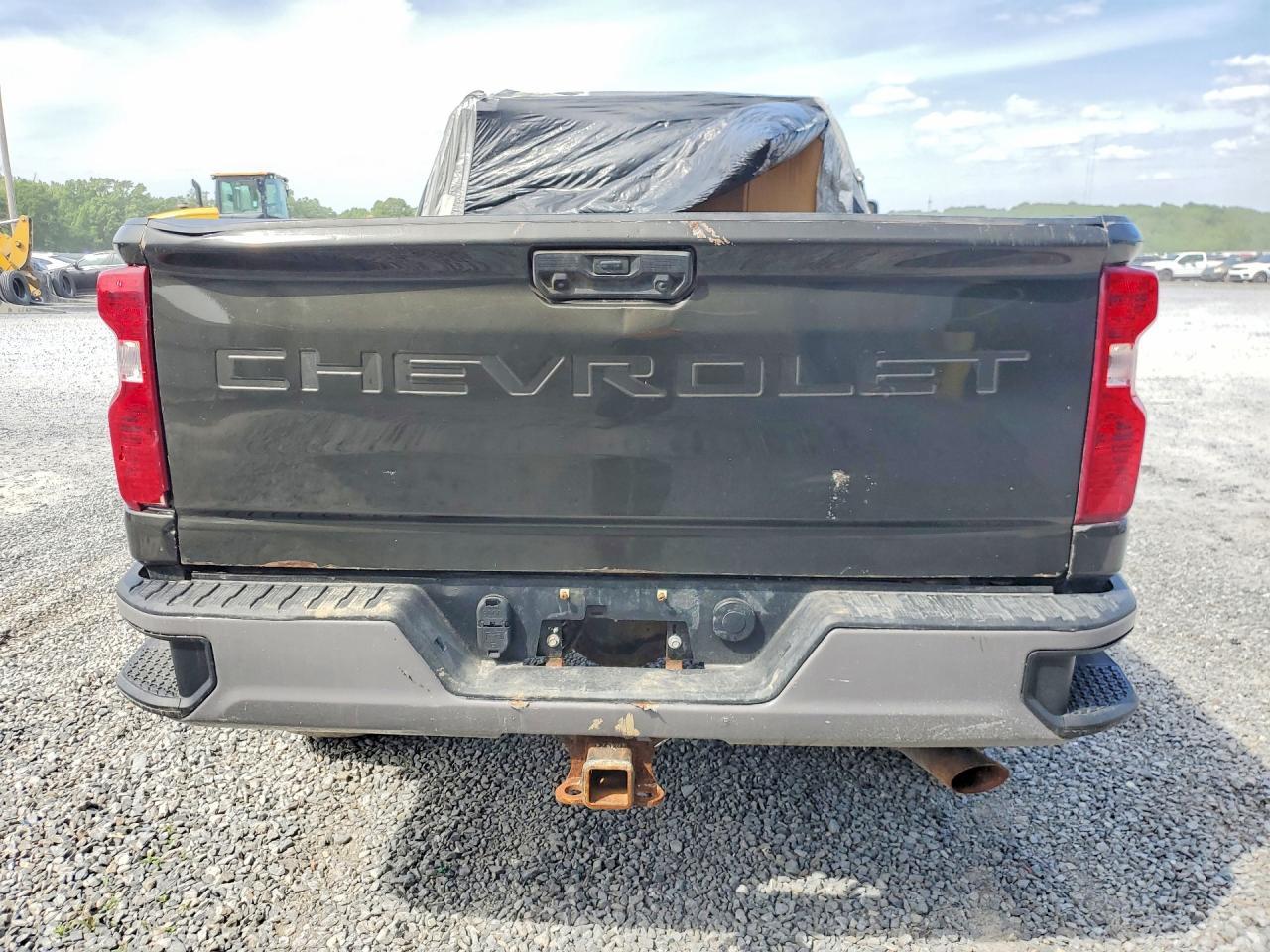 2022 Chevrolet Silverado K2500 Custom - Фото 6