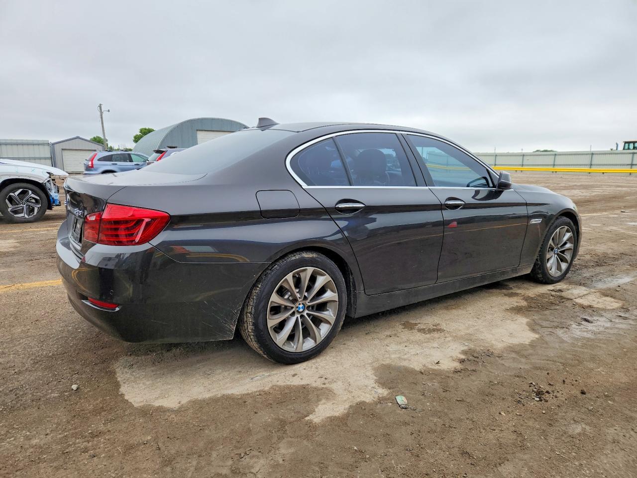2016 BMW 528 I - Image 3