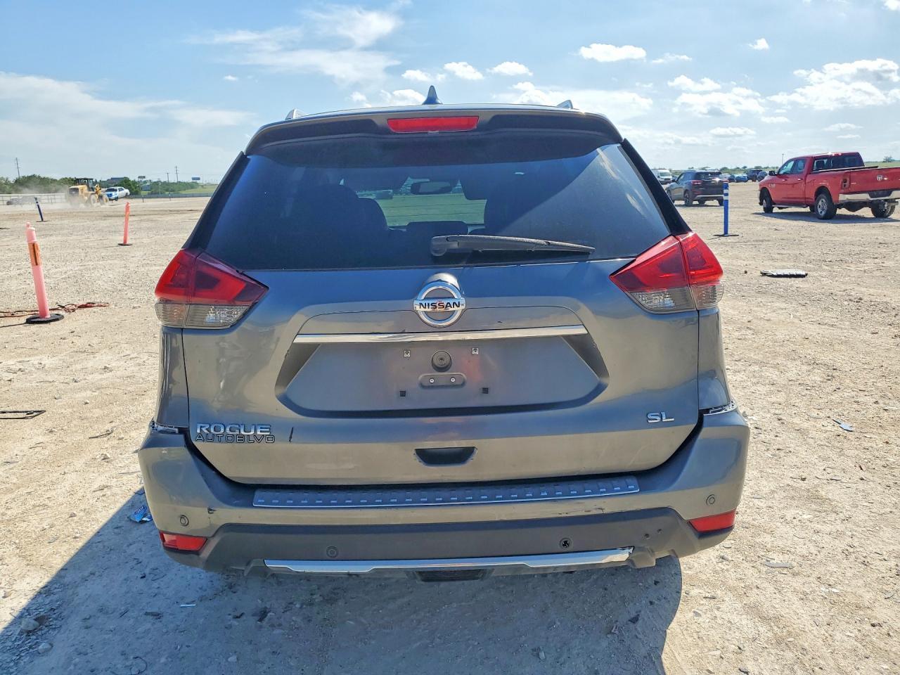 2019 Nissan Rogue - Image 6