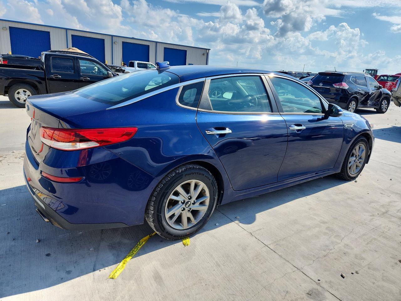 2019 Kia Optima Lx - Image 3
