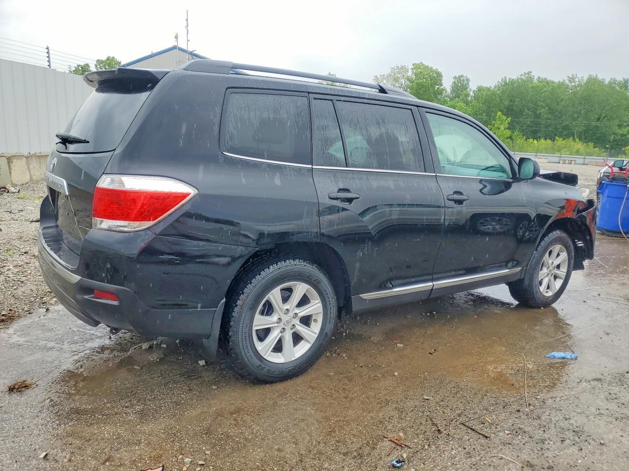 2013 Toyota Highlander Se - Фото 3
