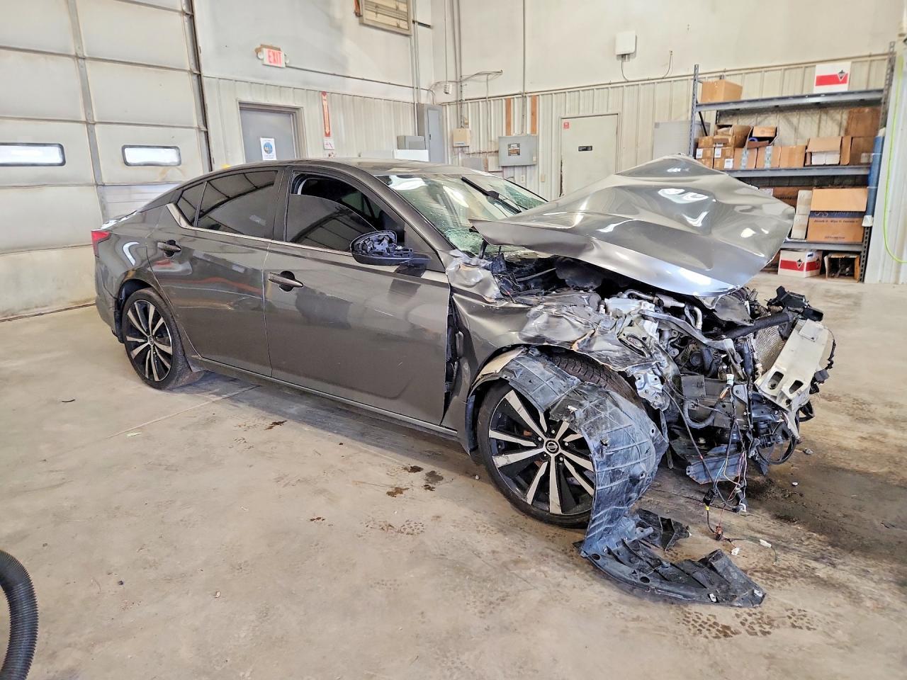 2022 Nissan Altima Sr - Фото 4