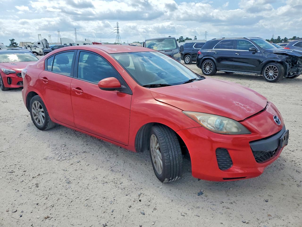 2013 Mazda 3 - Image 4