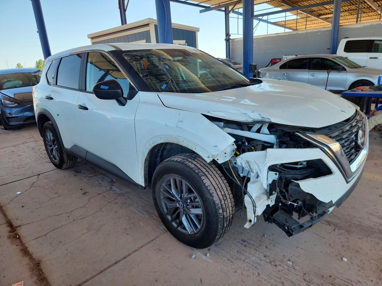 2023 Nissan Rogue S - Image 4