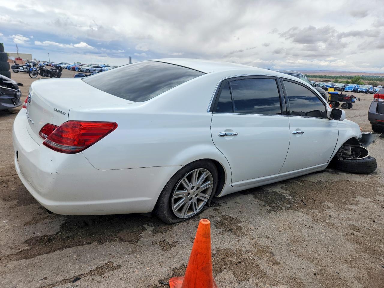 2008 Toyota Avalon Limited - Фото 3