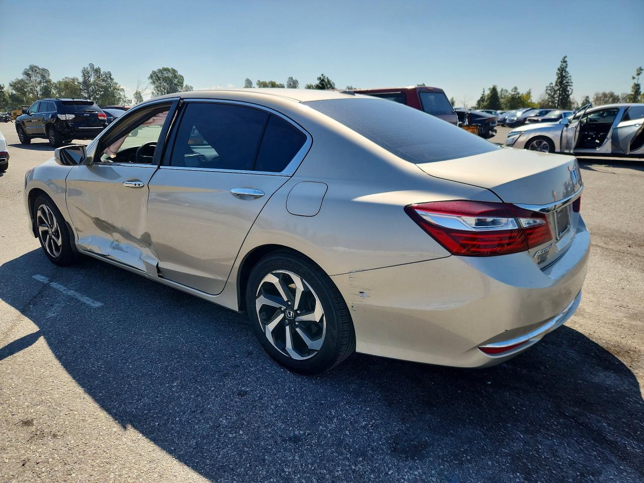 2017 Honda Accord Ex - Image 2