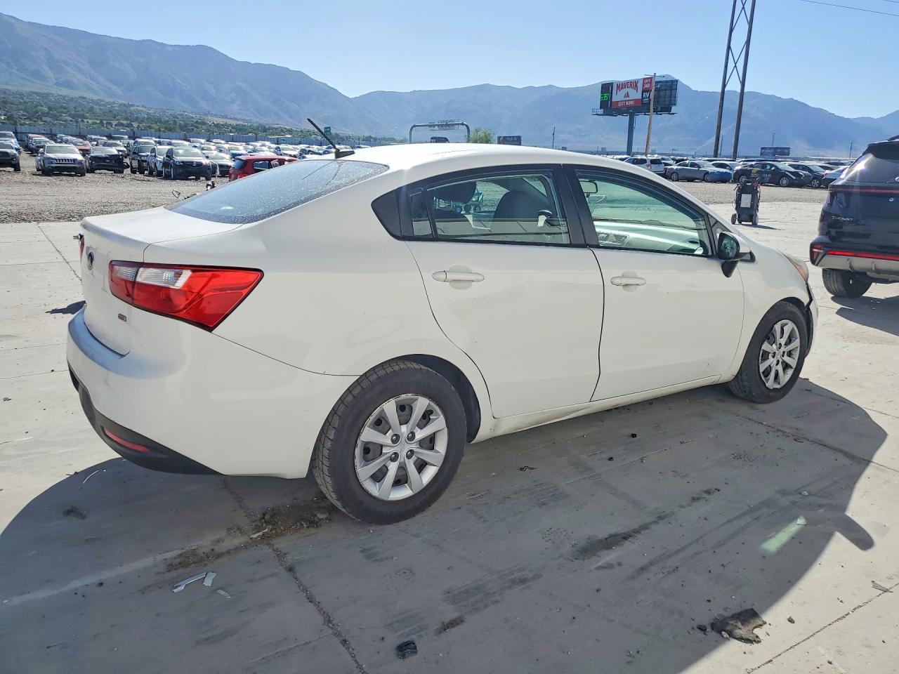 2014 Kia Rio - Image 3