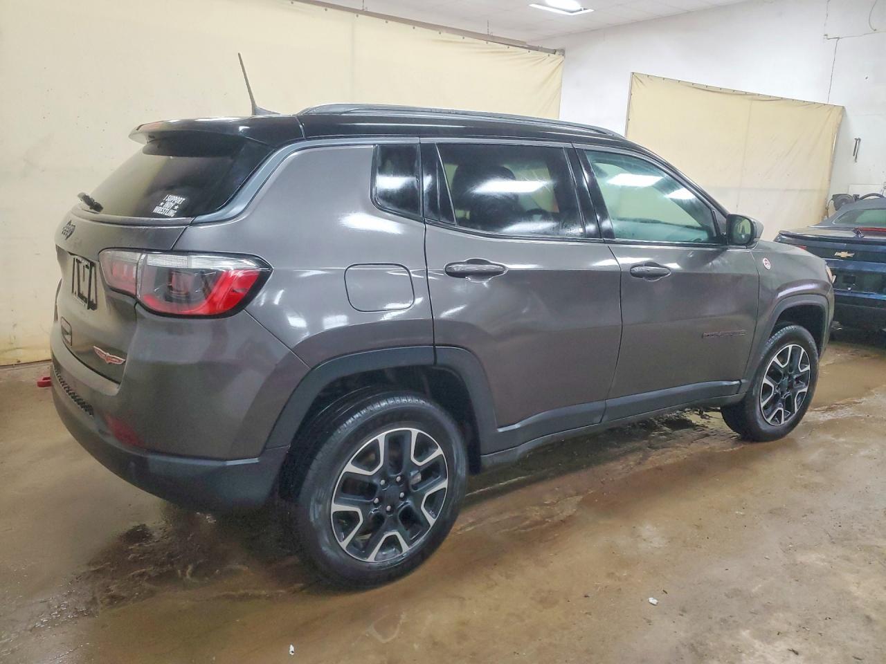 2021 Jeep Compass Trailhawk - Фото 3