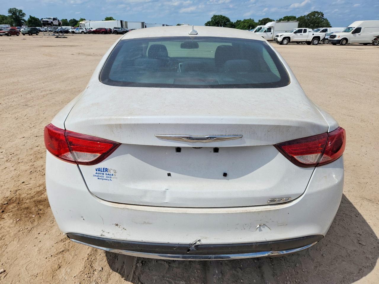 2016 Chrysler 200 Limited - Фото 6