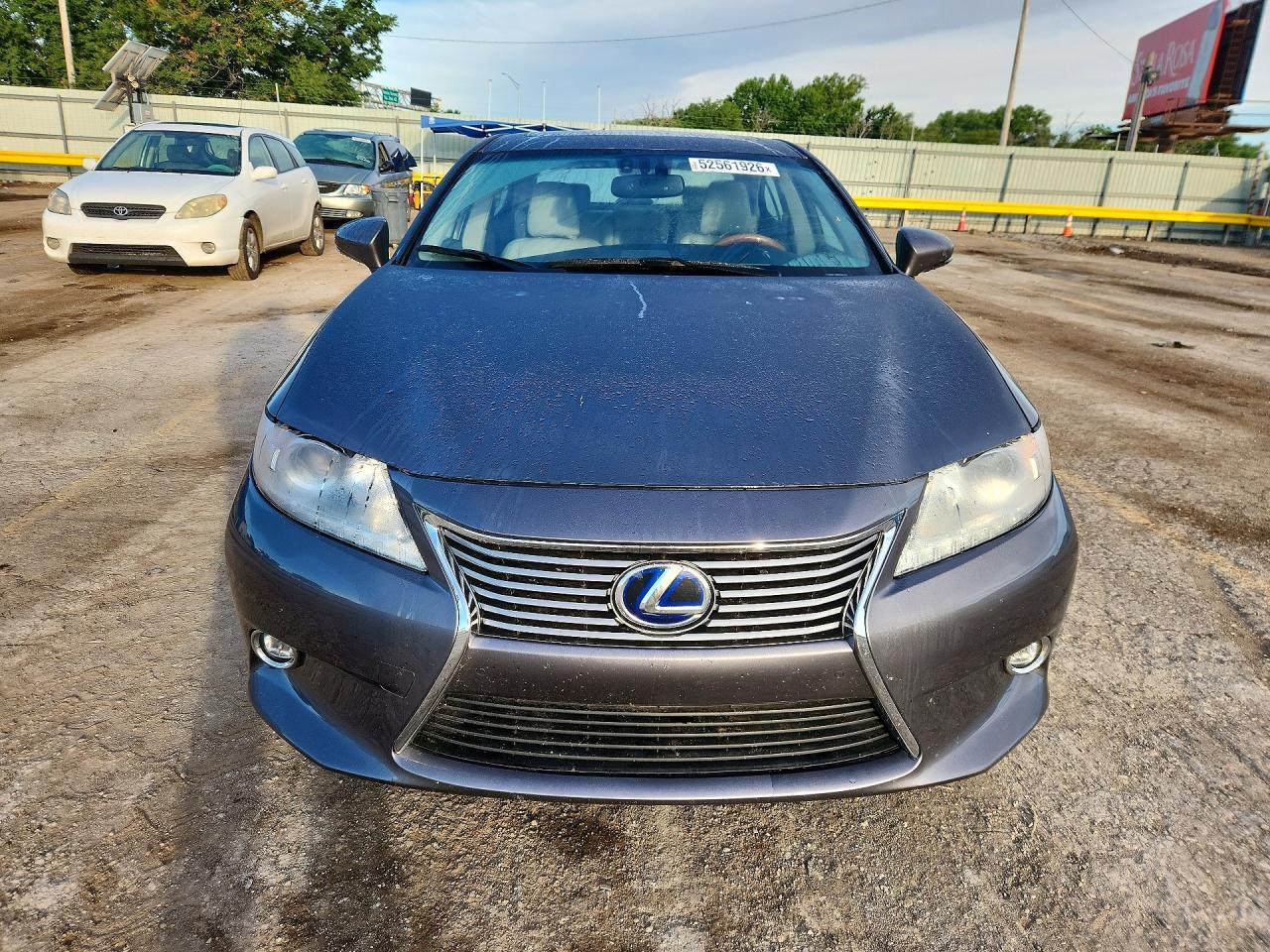 2014 Lexus Es 300H - Image 5