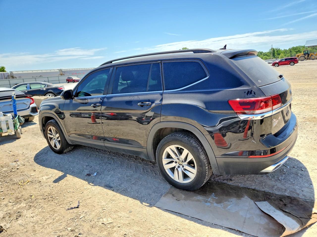 2021 Volkswagen Atlas S - Фото 2