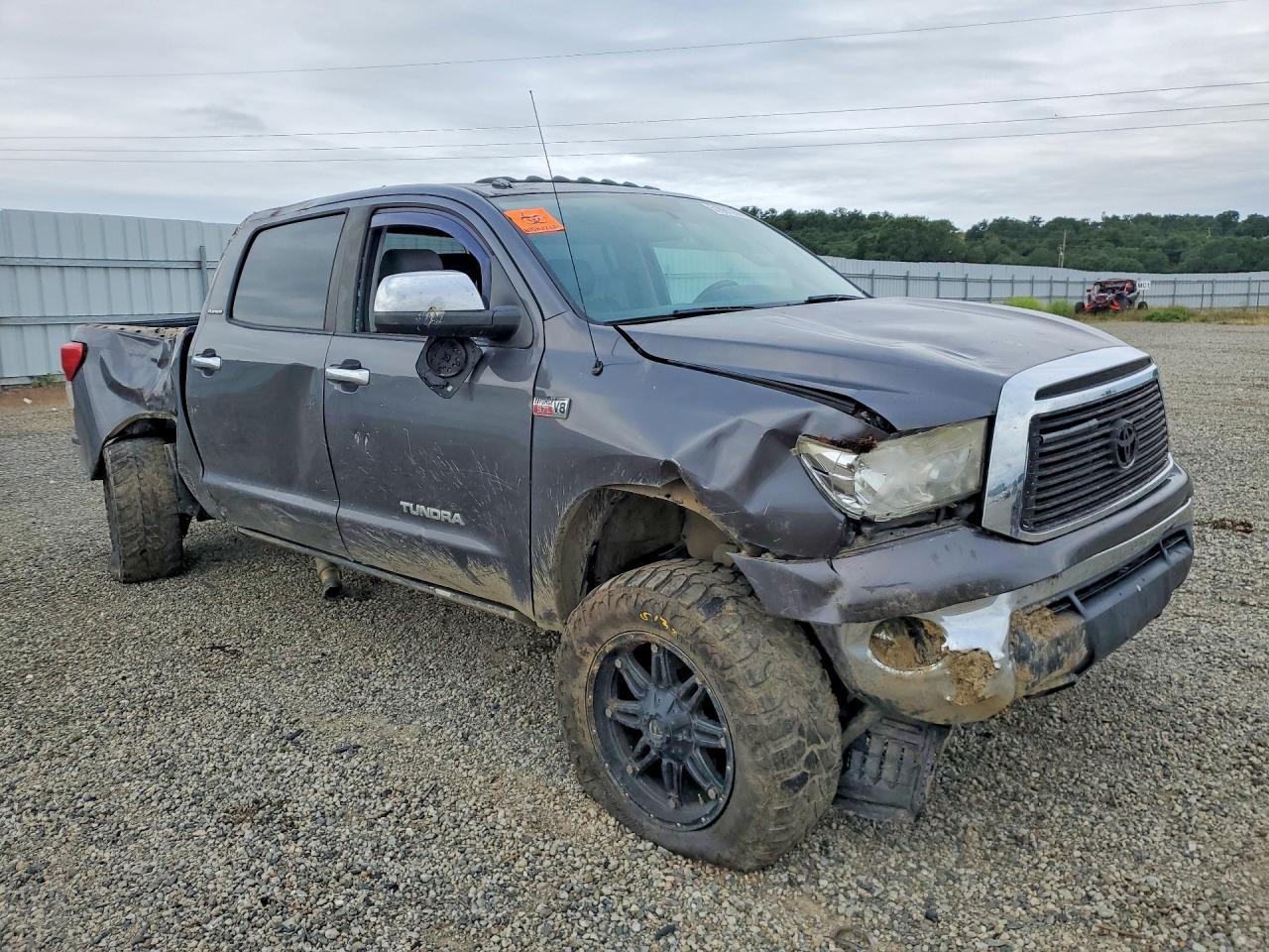 2013 Toyota Tundra Platinum - Image 4