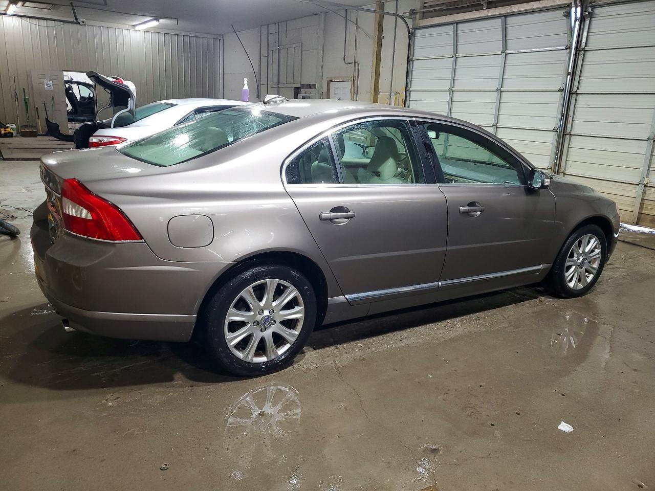 2010 Volvo S80 3.2 - Фото 3