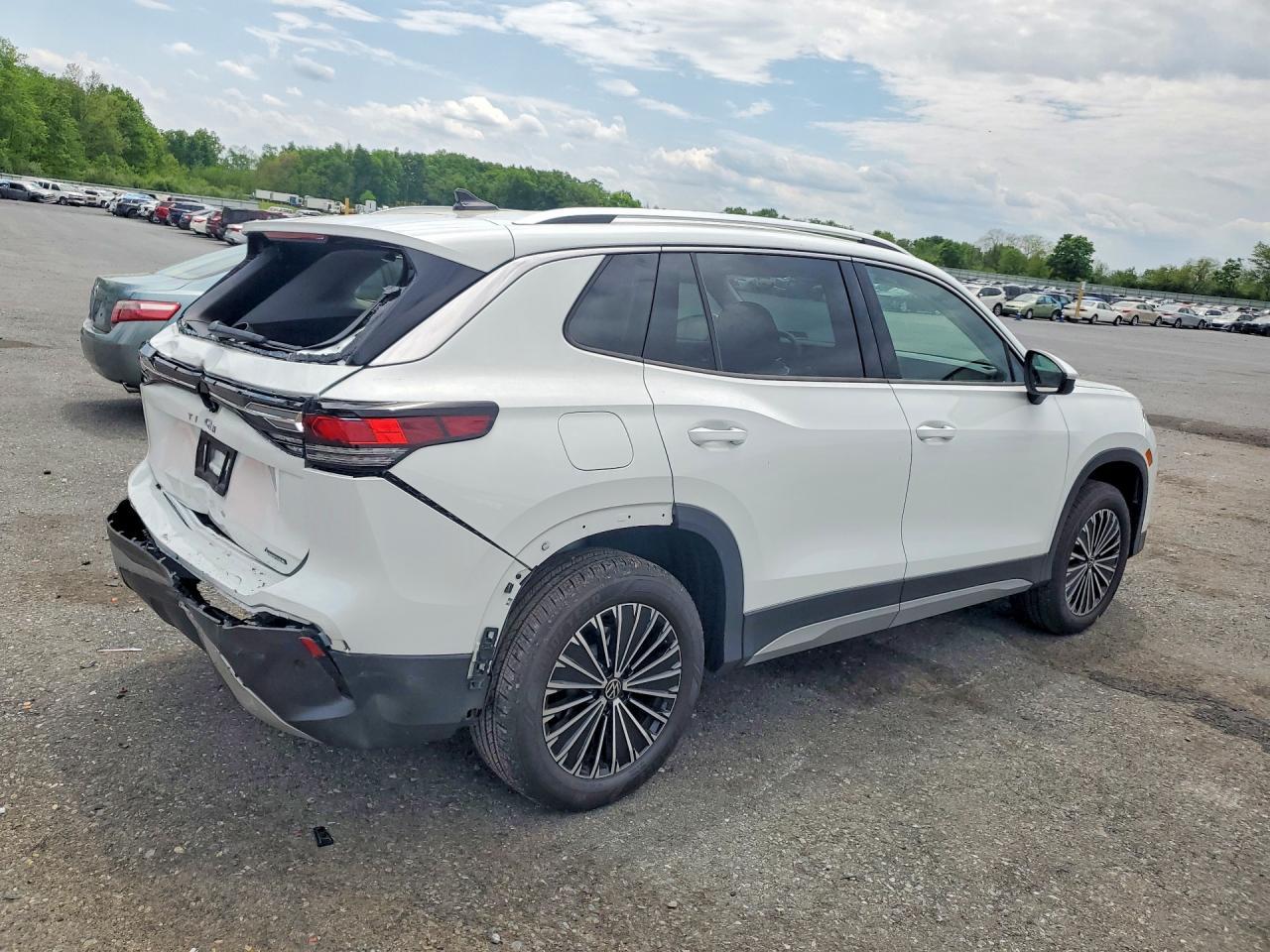 2026 Volkswagen Tiguan S - Image 3