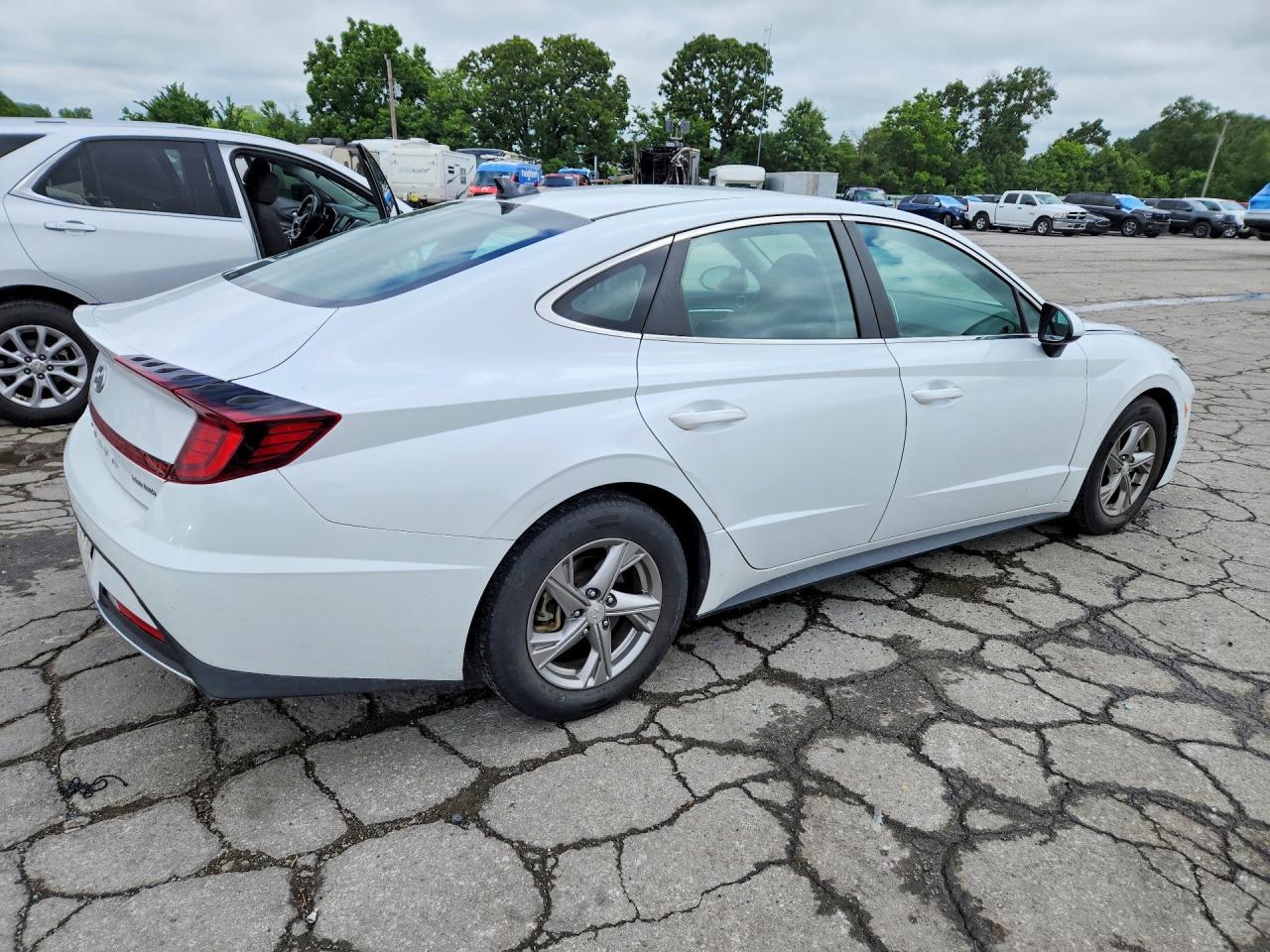 2021 Hyundai Sonata Se - Фото 3