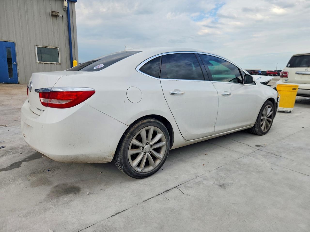 2014 Buick Verano Convenience - Фото 3