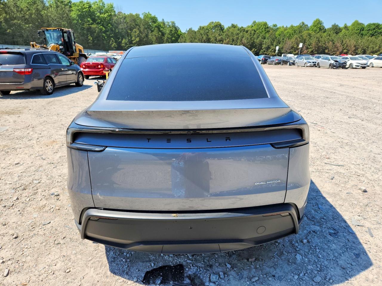 2026 Tesla Model Y - Фото 6