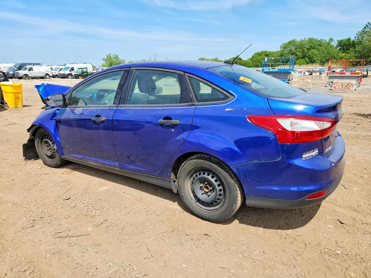 2012 Ford Focus S - Фото 2