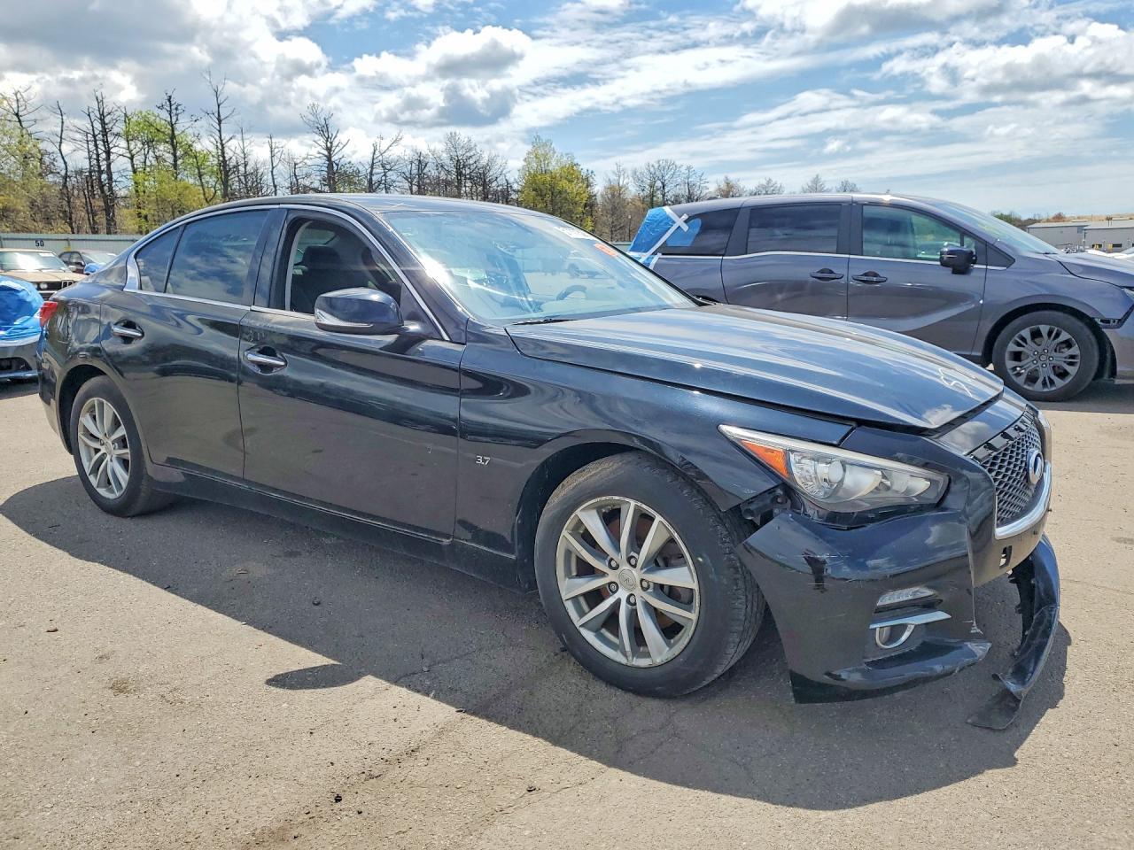 2015 Infiniti Q50 Base - Image 4