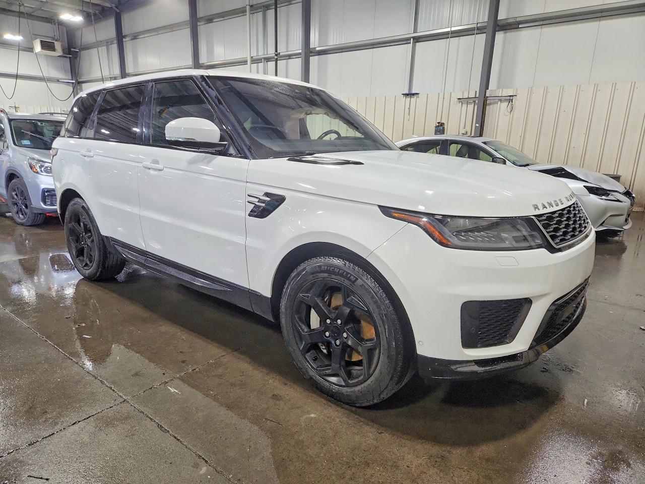 2018 Land Rover Range Rover Sport Hse - Image 4