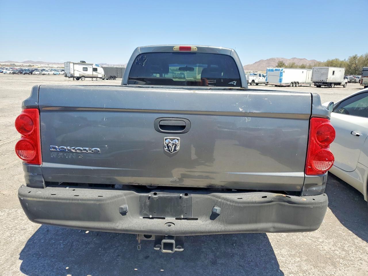 2005 Dodge Dakota St - Фото 6