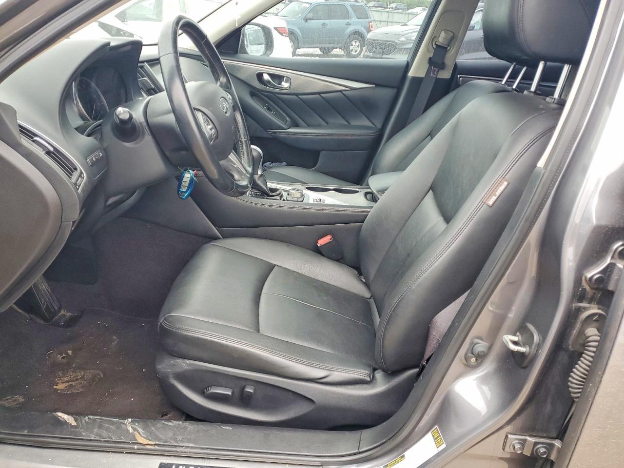 2015 Infiniti Q50 Premium - Image 7