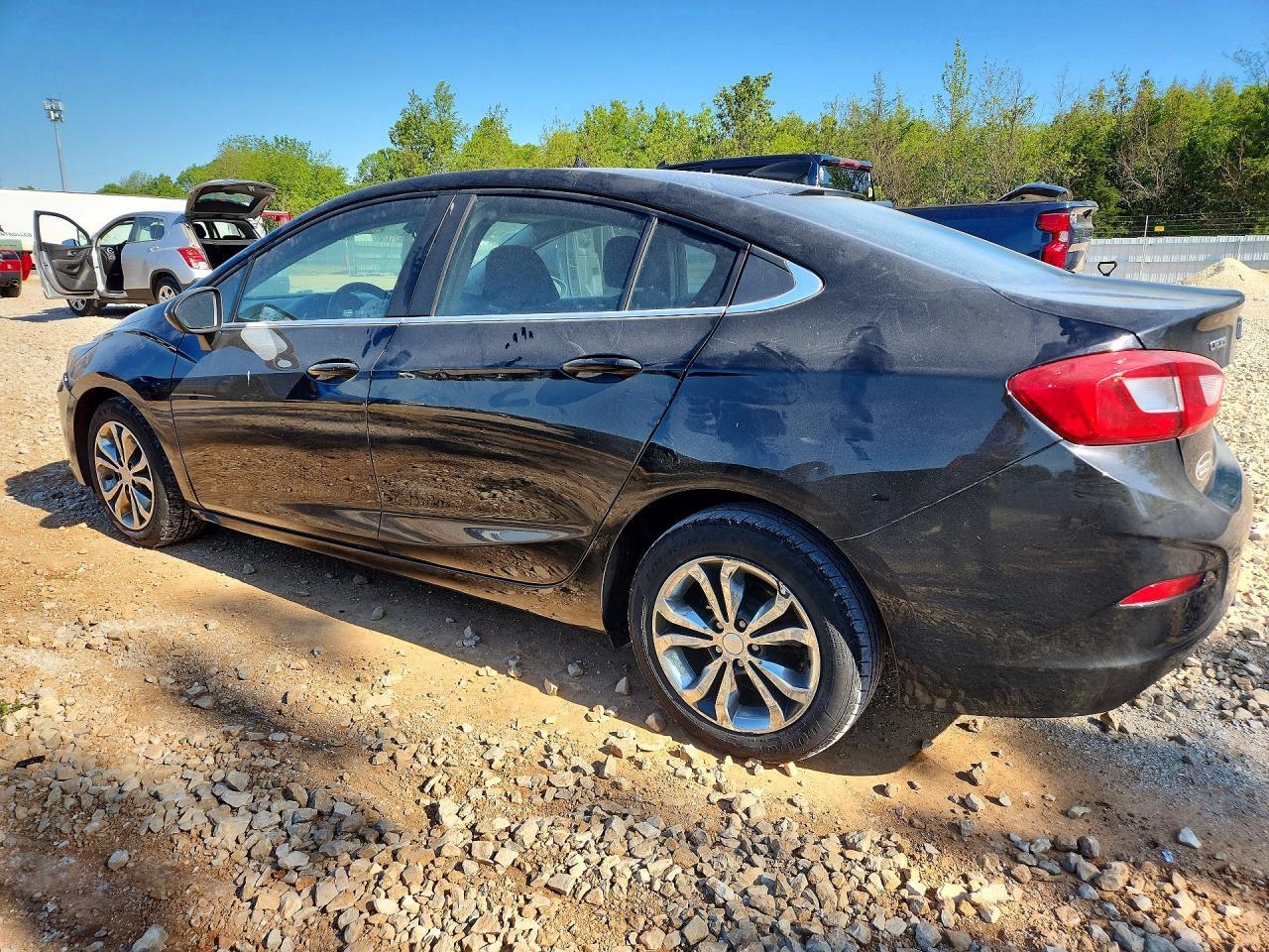 2019 Chevrolet Cruze Lt - Фото 2
