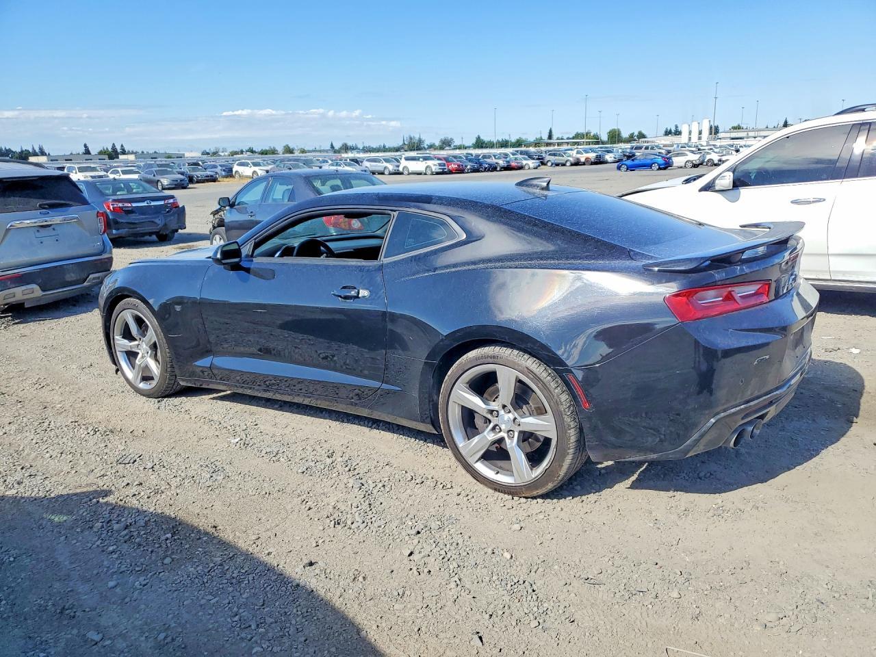 2016 Chevrolet Camaro Ss - Image 2