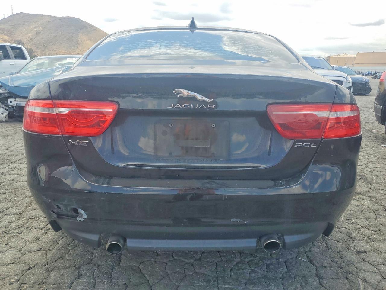 2017 Jaguar Xe - Фото 6