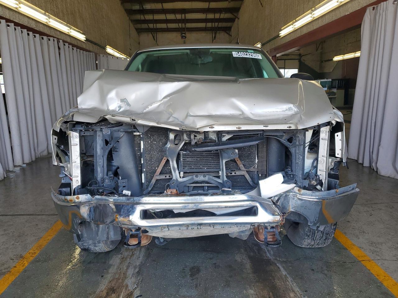 2009 GMC Sierra K1500 - Image 5